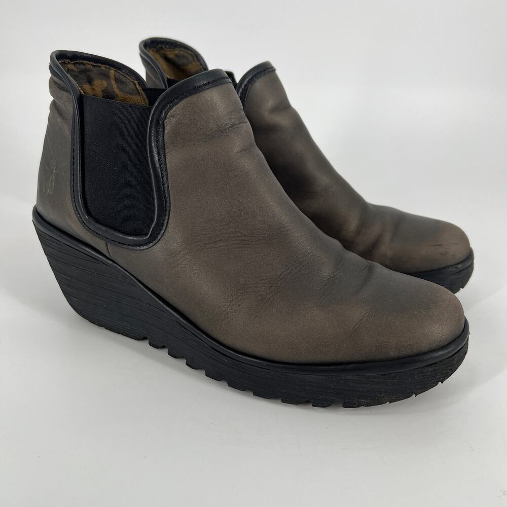 Fly London YAT Wedge Bootie Chelsea Womens EU 40 US 9.5 Gray Leather Platform